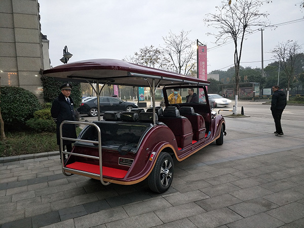 11座電動(dòng)老爺車 11座電動(dòng)老爺車